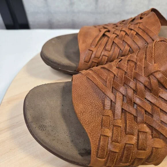Taos Guru Cognac Leather Woven Slip On Sandals Women US 11 - Picture 5 of 14